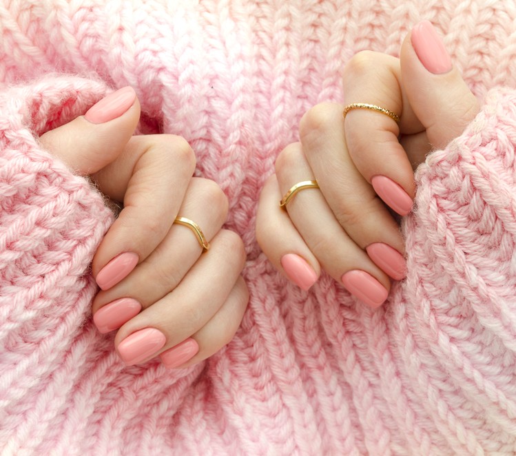 8 Nail Care Tricks to Keep Them Strong, Shiny and Healthy at Home